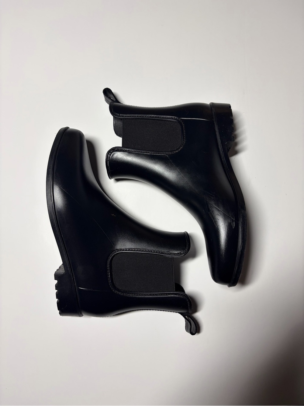 Women’s Black Chelsea Rain Boots - Sleek Waterproof Ankle Boot Size 7